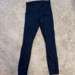 Black Lululemon Run Smoothly 7/8 Tight 25” leggings size 4